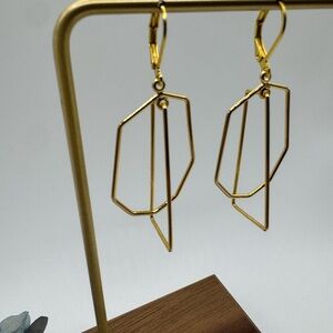 Elegant Gold Geometric Earrings